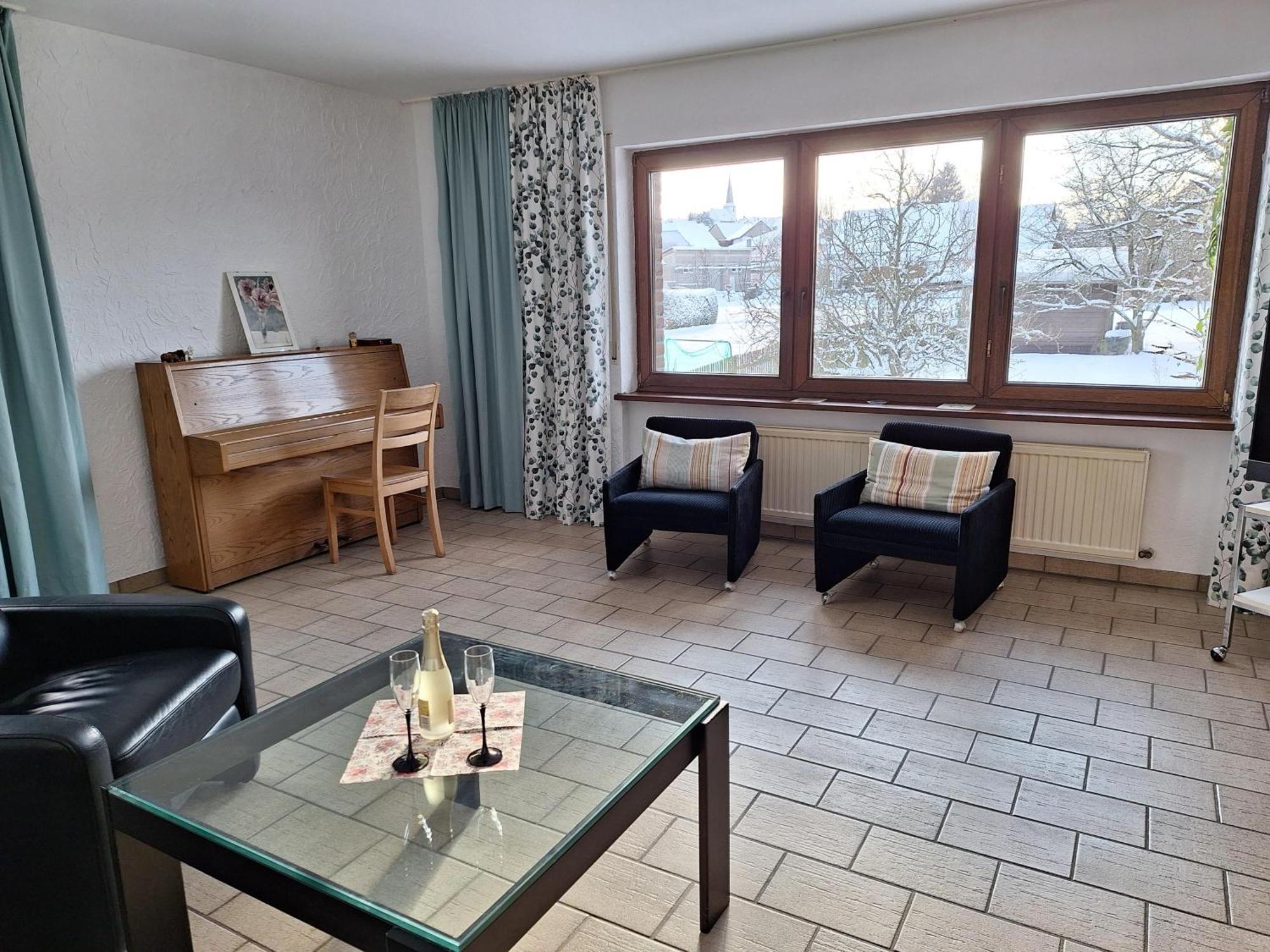 Ferienwohnungen Burgstrasse 8 Blankenheim  Buitenkant foto